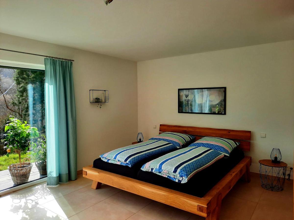 Ferienappartement Am Slevogtweg แลนสไวเลอร์ ภายนอก รูปภาพ