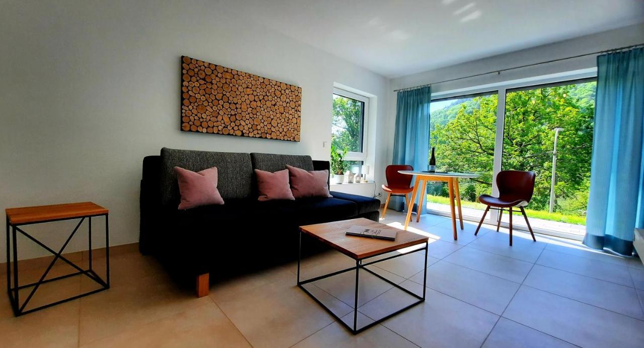 Ferienappartement Am Slevogtweg แลนสไวเลอร์ ภายนอก รูปภาพ